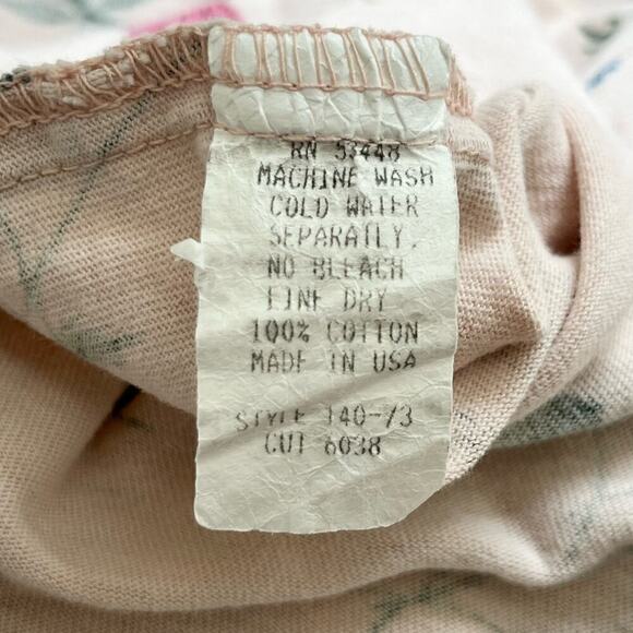 California Bay Company Vintage Floral Print Wildflower Cotton Tee Cream, Medium - Picture 11 of 11